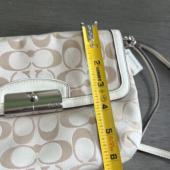 Coach Signature Shoulder Bag Taupe Cream Color leather Strap Silver Hardware - Picture 9 of 11